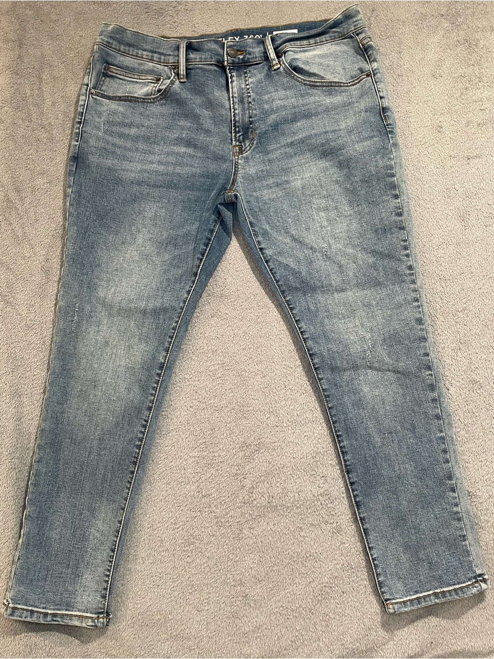 Arizona Jean Company Men’s Light Blue Skinny Jeans